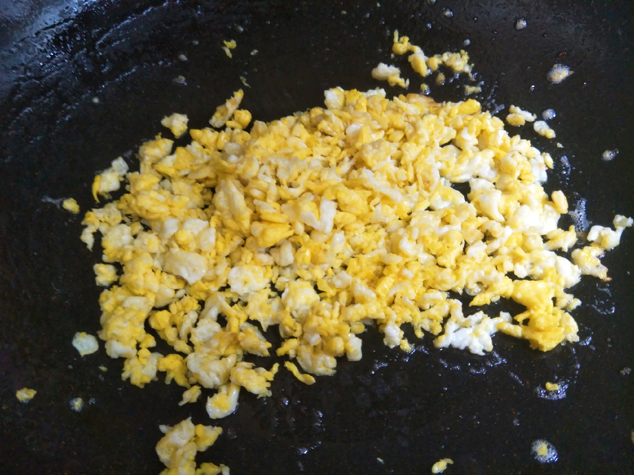 早餐馅饼，懒人喜欢做的一道美食，几样蔬菜一起烙，出锅香浓味好