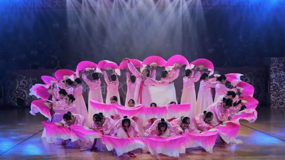 东财院系介绍｜国际经济贸易学院