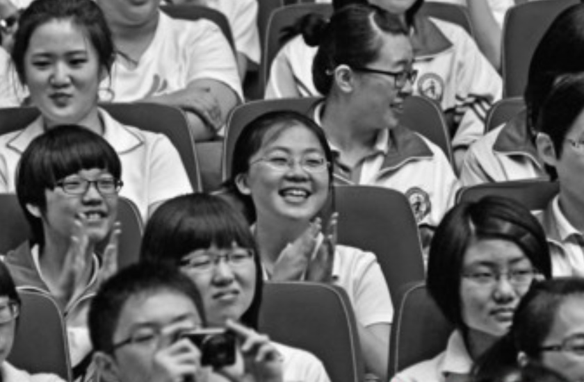 辽宁高考状元刘丁宁：放弃72万奖金，从港大退学复读，发生何事？