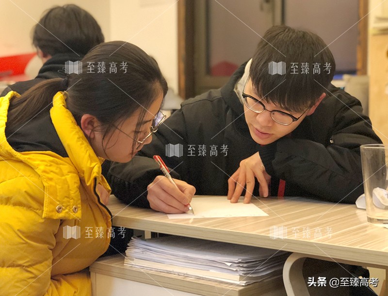 武汉艺术高中有哪些：湖北艺考生什么时候联考