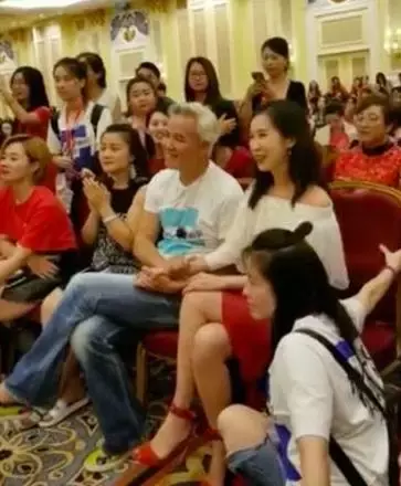 300亿身家“微商教母”的公司要上市了!她的努力让人动容!