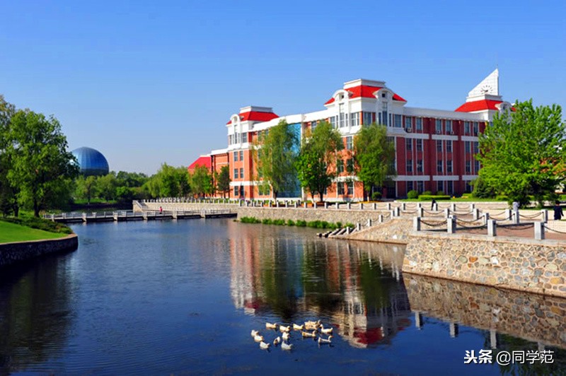 仰恩大学学费2017（凭真实力升为省重点且更名为大学）