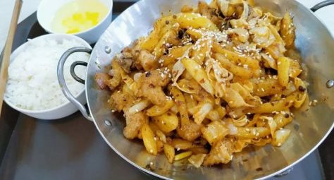 重庆这所高校：坐拥四大校区，出门就是地铁，食堂宿舍堪称