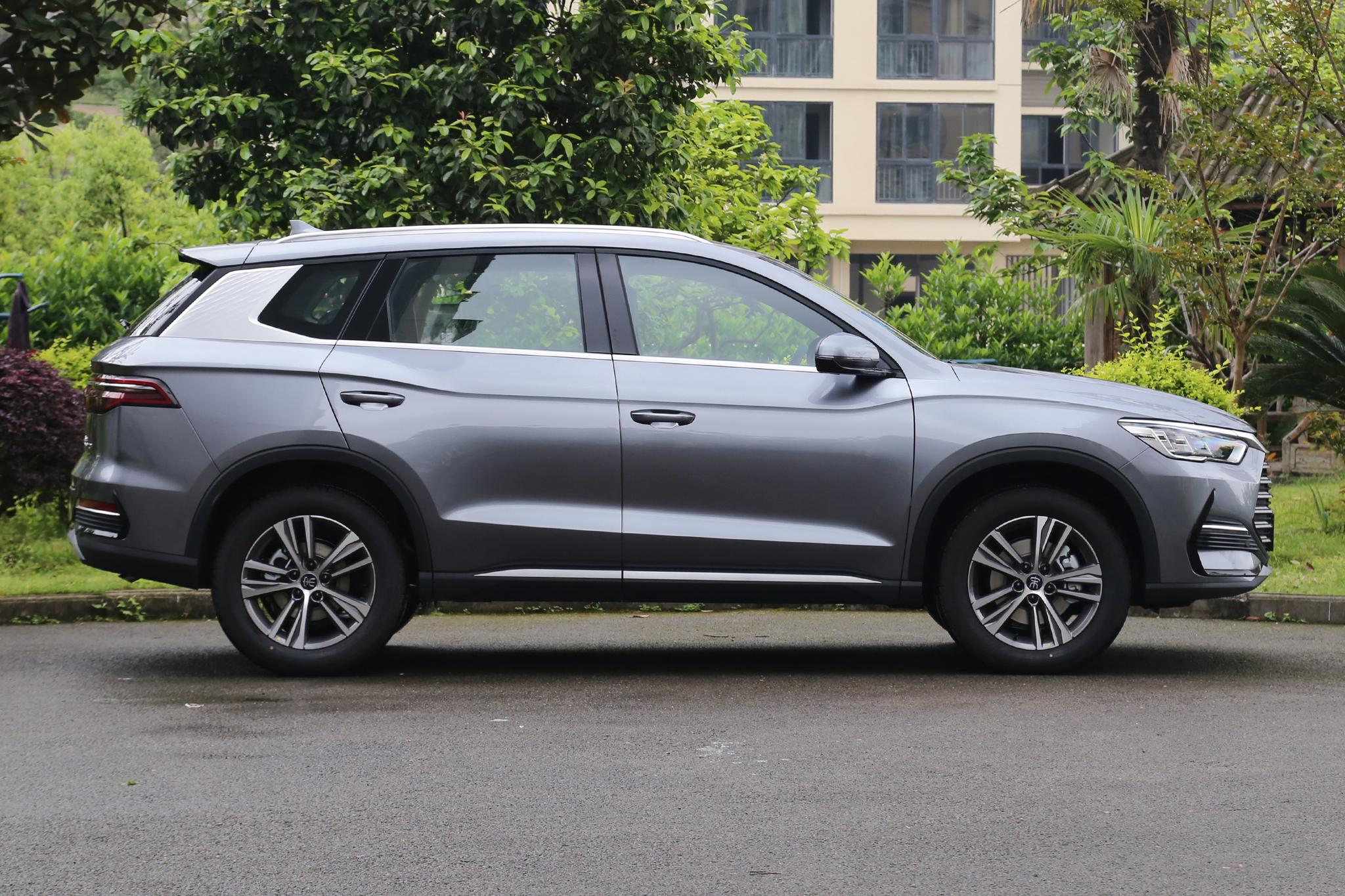 10万左右买suv,这3款实力很强,195马力配6at,颜值高空间大