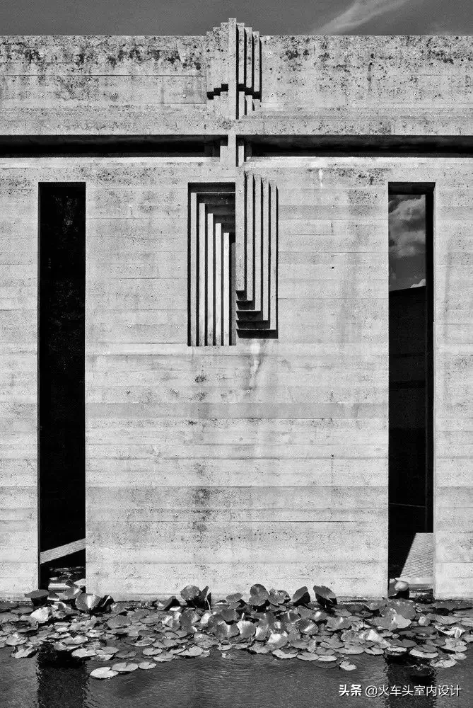 解构主义=凹造型？