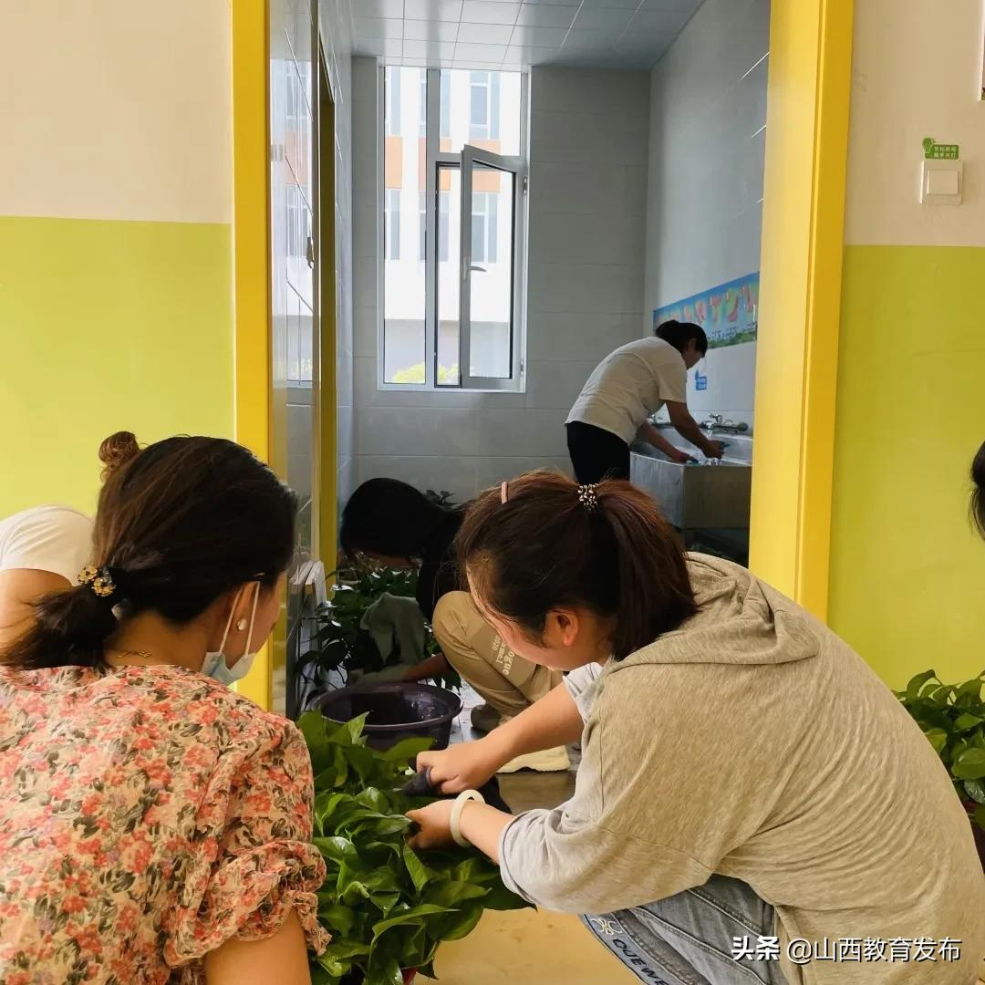 忻州市长征小学西校区开展新学期安全隐患排查及防疫消杀工作