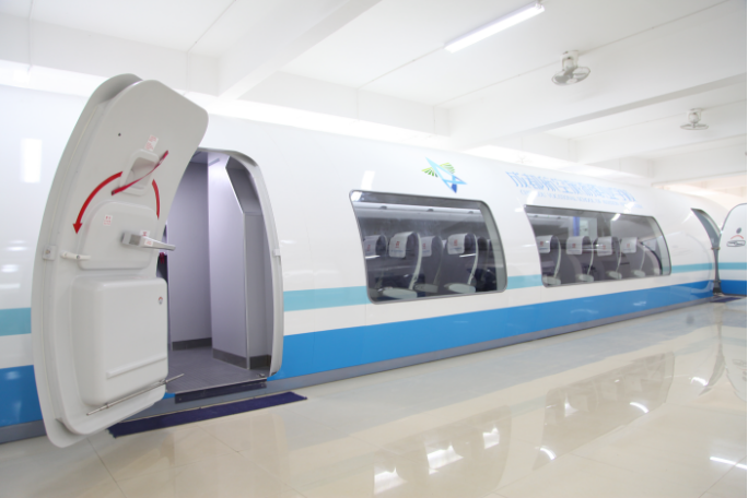 今日荐校 |成都航空旅游职业学校：因为专注，所以专业