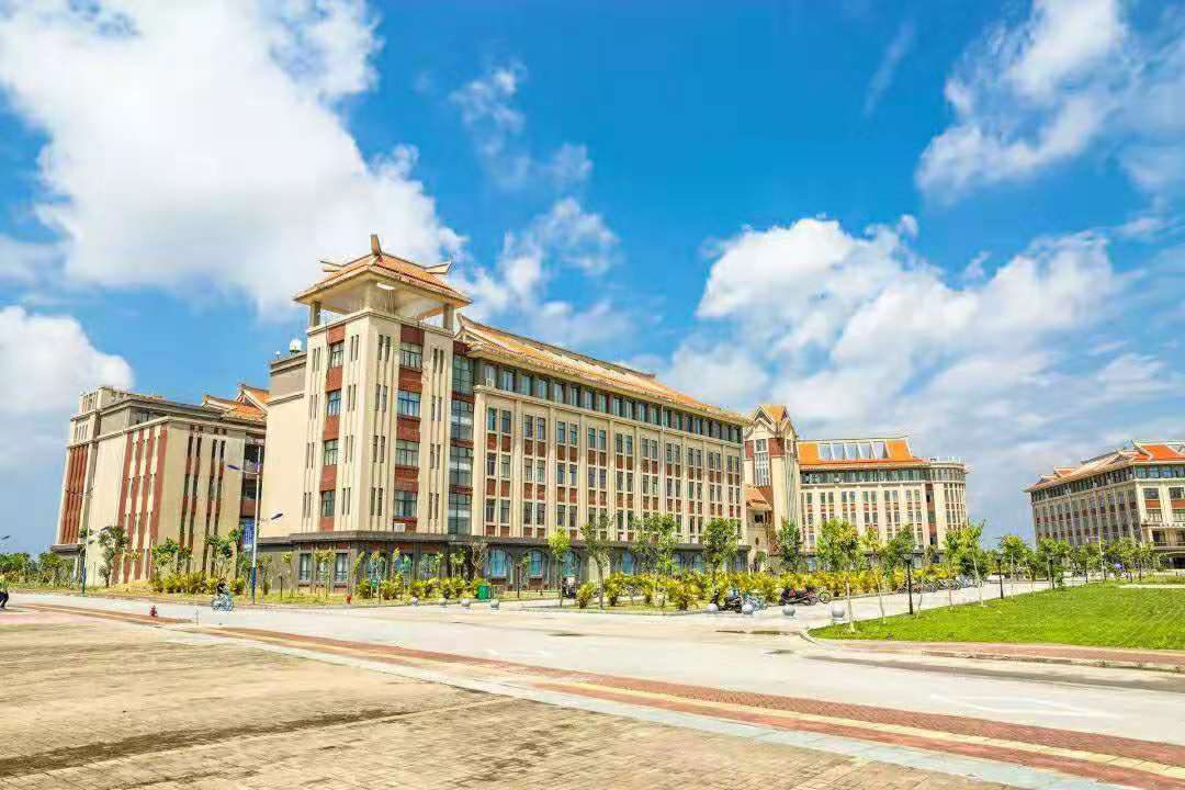 这所高校“改名”失败，今年招生无人报考，直接出现断档