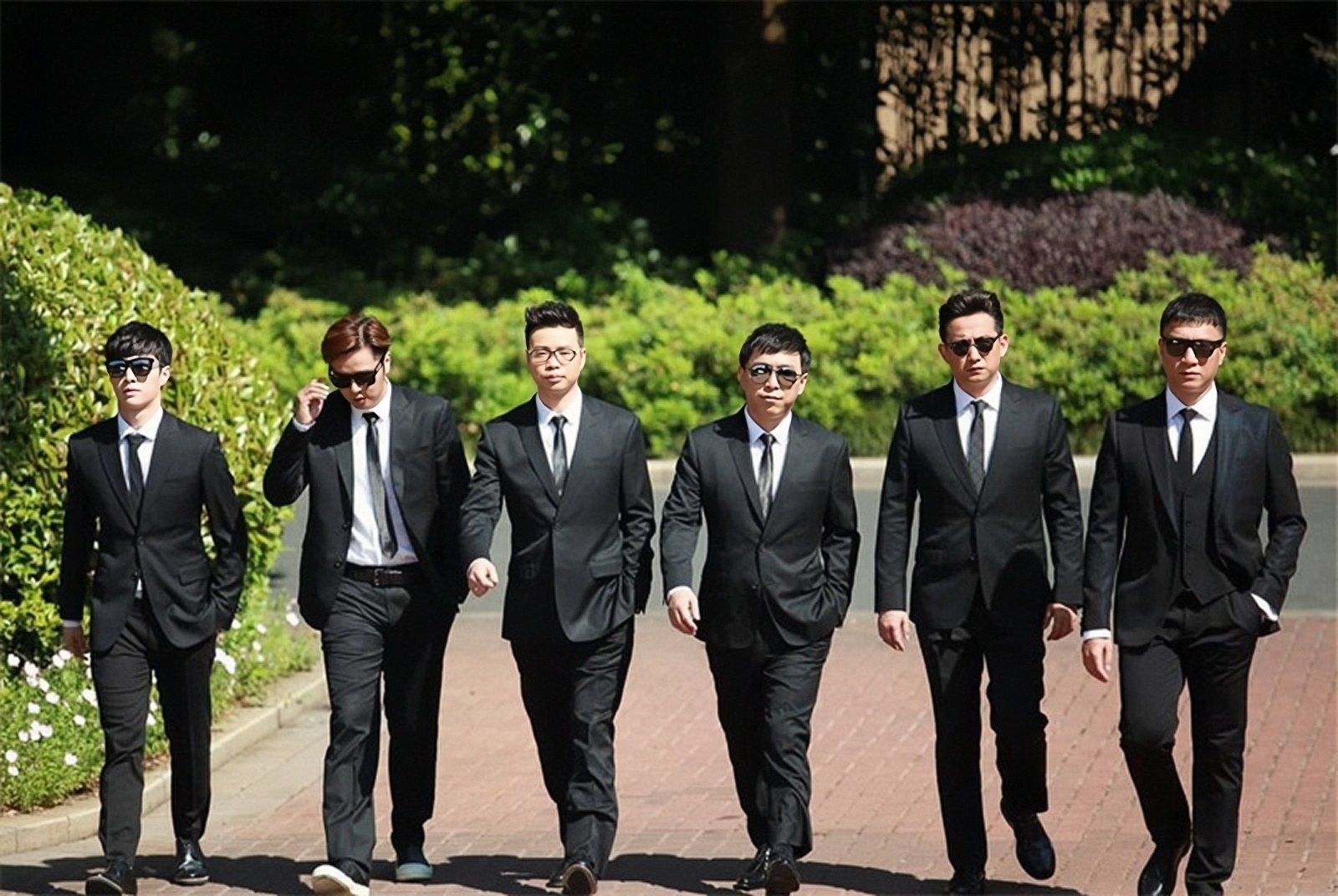 白敬亭出道七年，初吻送给马思纯，反向追星奥运冠军杨倩