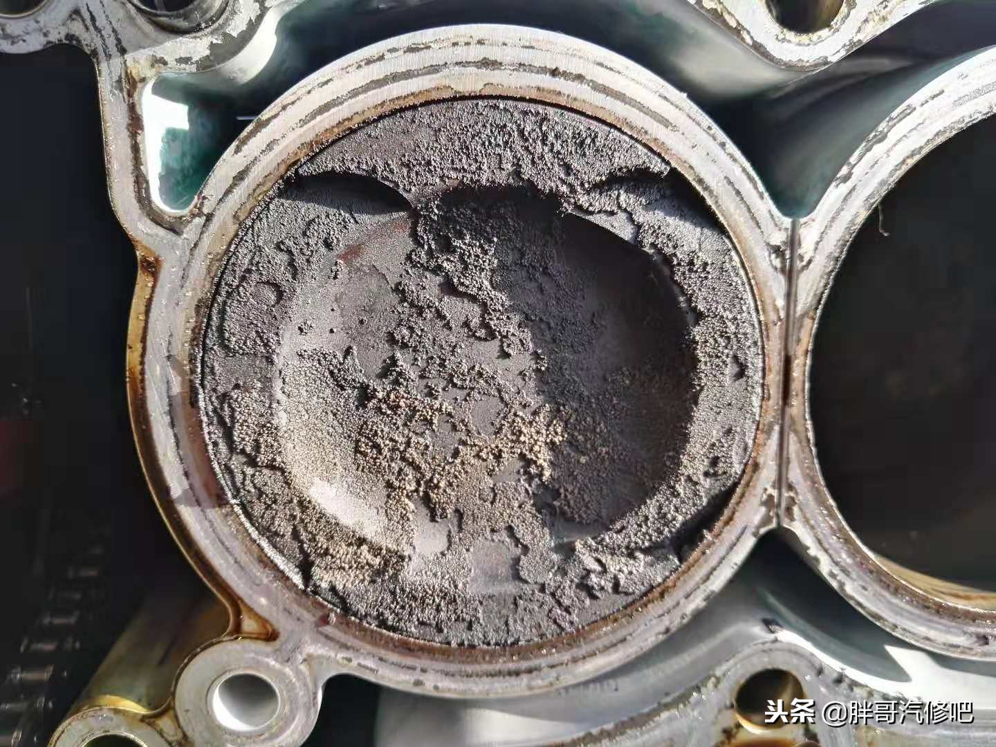 宝马740大修发动机，维修费用惊人，换成油钱胖哥能把车开报废