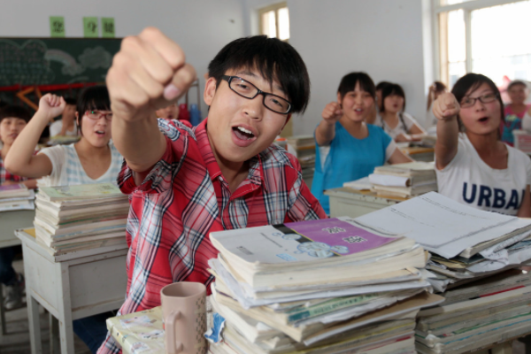 浙江3所“野鸡大学”遭官媒曝光，专坑高三考生，毕业证如同废纸