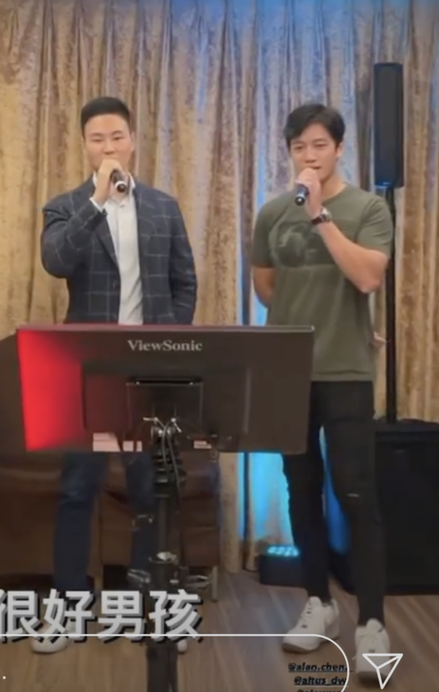 陈乔恩携男友聚会，腰粗腿壮呈现幸福肥，靠在艾伦身前很甜蜜