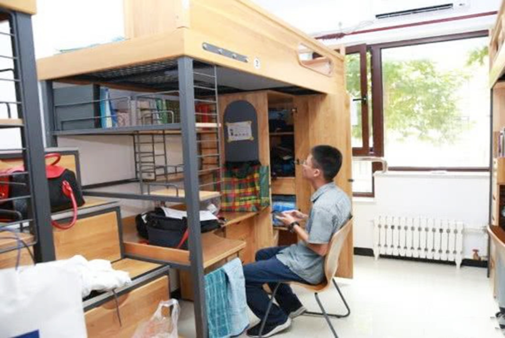 我国宿舍“很耀眼”的8所大学，堪称豪华版寝室，能住上很幸福