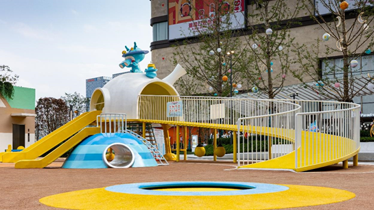 来河西天街体验独特的星际旅程，拯救你的假期综合征