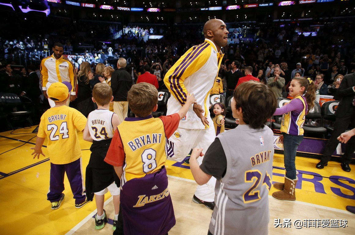 nba球员在场外都有哪些贡献(从欧文到戴维斯，为什么NBA球员的场外表现如此出色？)