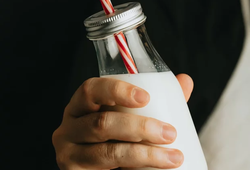鲜牛奶、脱脂奶、有机奶、高钙奶、舒化奶……哪种牛奶更值得买？