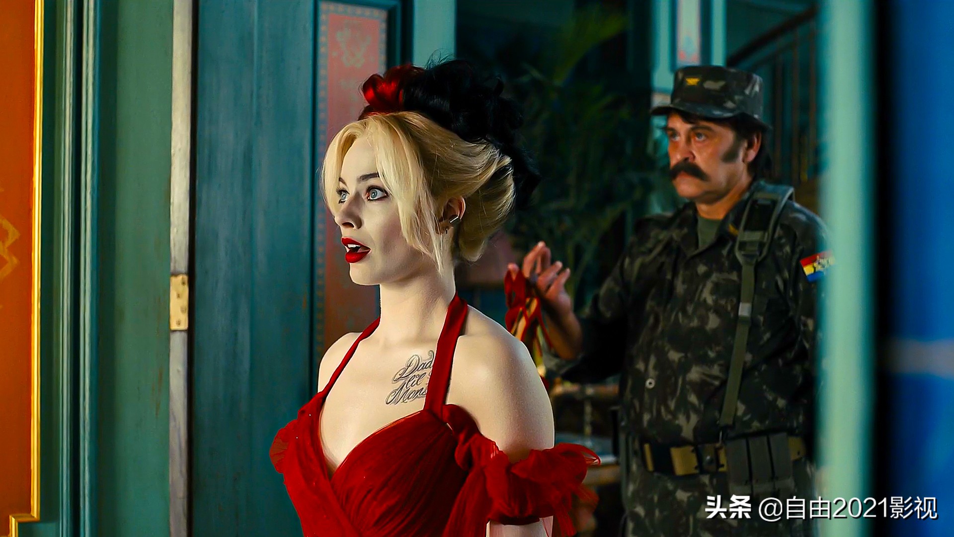 ②小丑女(哈莉·奎恩):x特遣队的主要成员,在电影《猛禽小队和哈莉