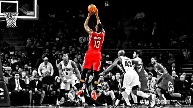 为什么nba球员不易被人抢断(NBA现役球员谁的招牌进攻最厉害？)