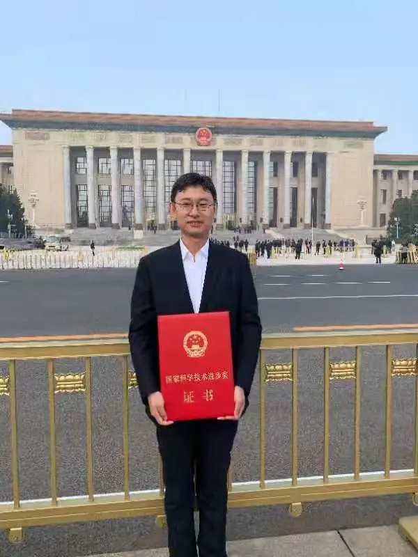 湖南“超牛”天团：11人同一天登上人民大会堂，还来自同一所大学！