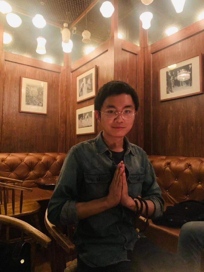 王俊凯蔡徐坤止步200强，被他淘汰就能成顶流，选秀还有潜伏期