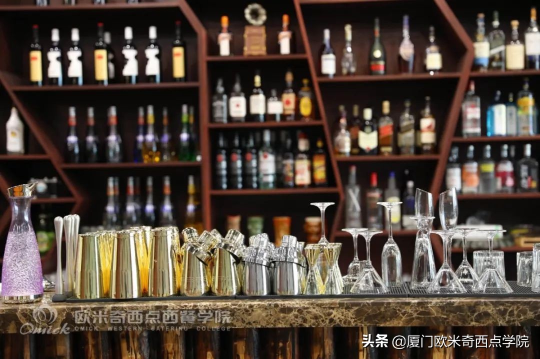 总觉得学费太贵？可我们贵有贵的道理