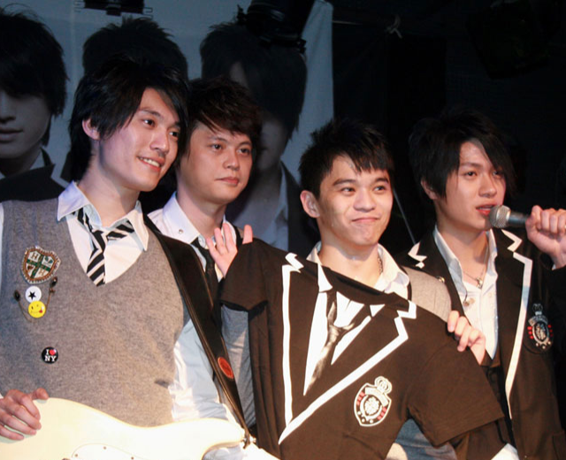 终极一班3主题曲(终极一班3主题曲视频)-我的快乐小窝