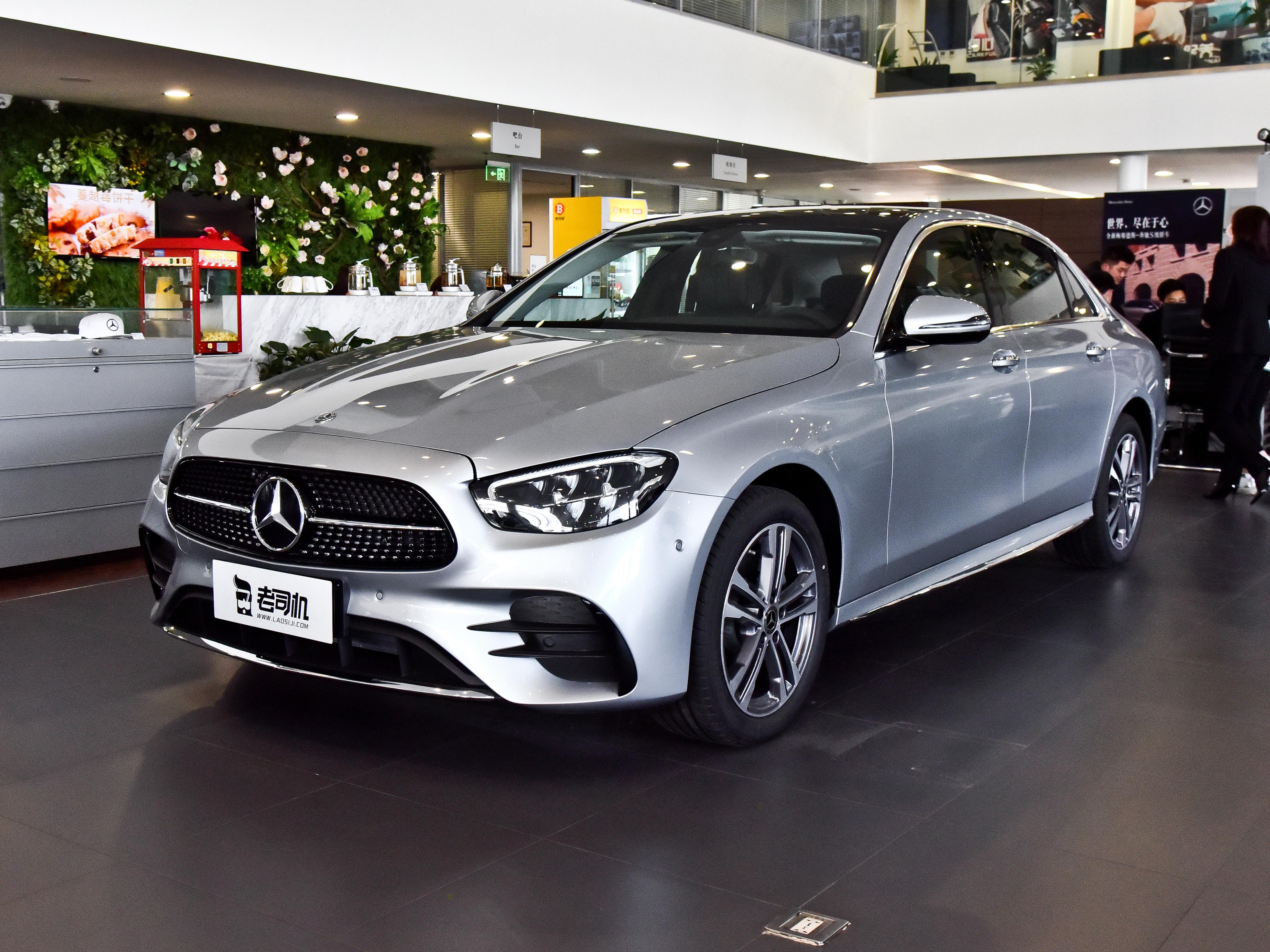 入门升级2.0t,超五米加长体验,德系豪华行政轿车,实拍奔驰e级