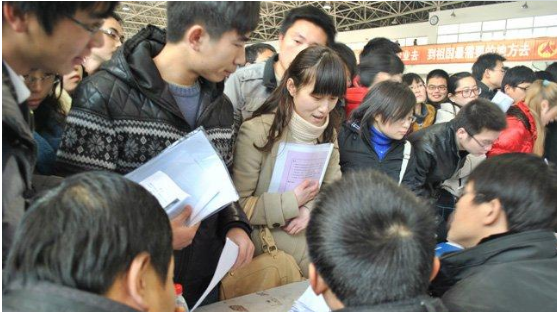 大学生实习，三方协议怎么签？别因为这些细节丢了“应届生”身份