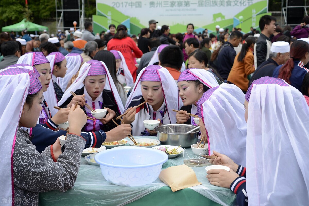 中国五个民族之最，人数最多的你可能知道，那最少的呢？