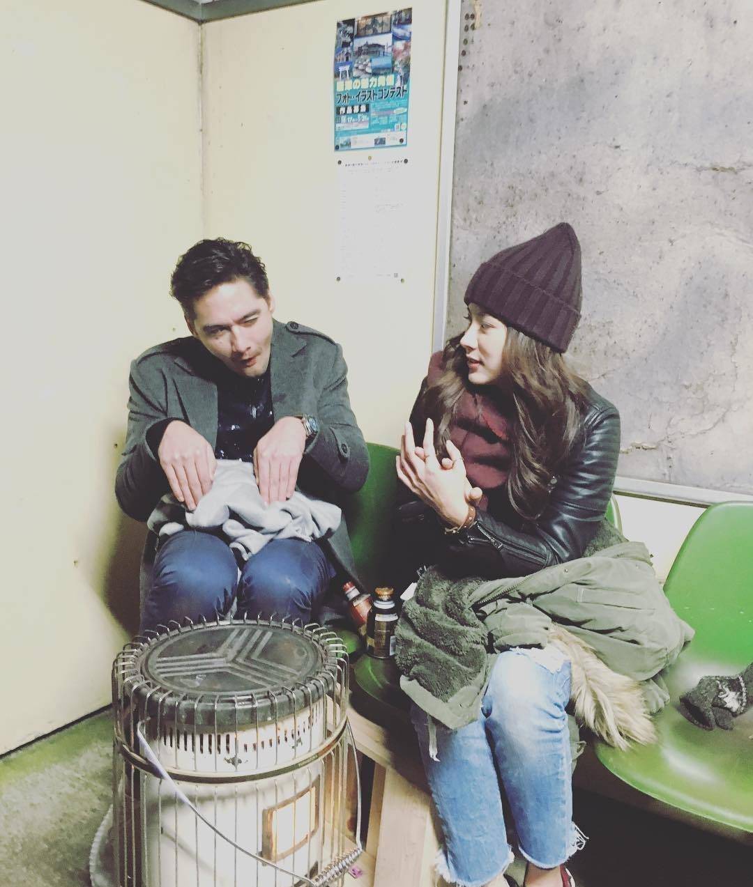 泰国电视剧《秘密花园》的第一集收视率很低，《囚犯之笼》的收视率超过了10%。