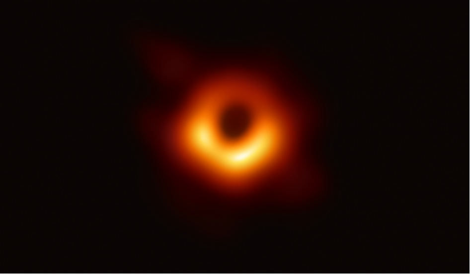 黑洞吸积盘的形状应该是如何的？
