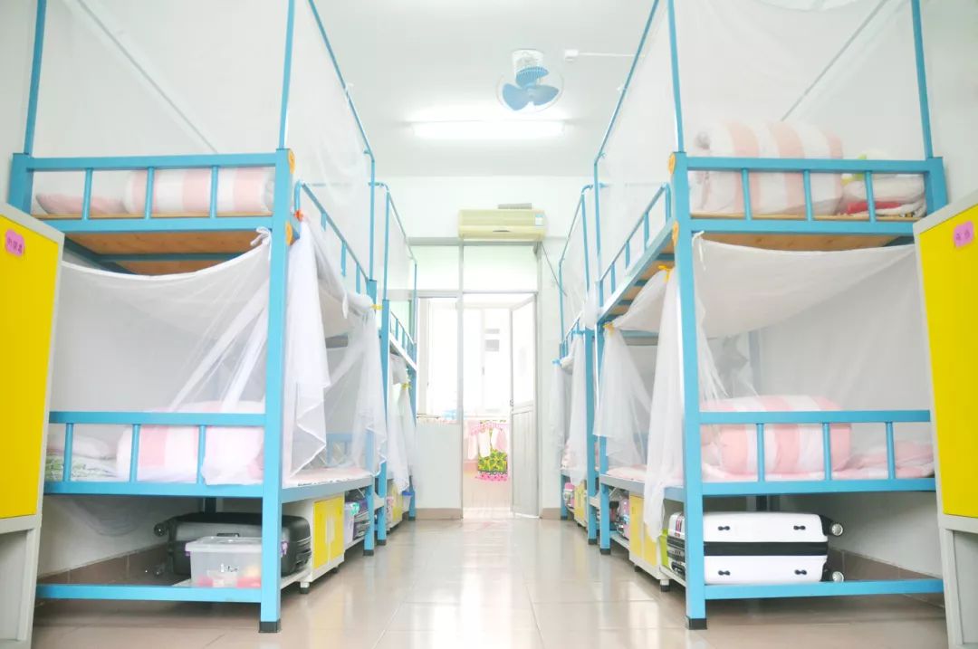 一年级就要住宿？民办小学宿舍大pk，带你深入各小学宿舍现场