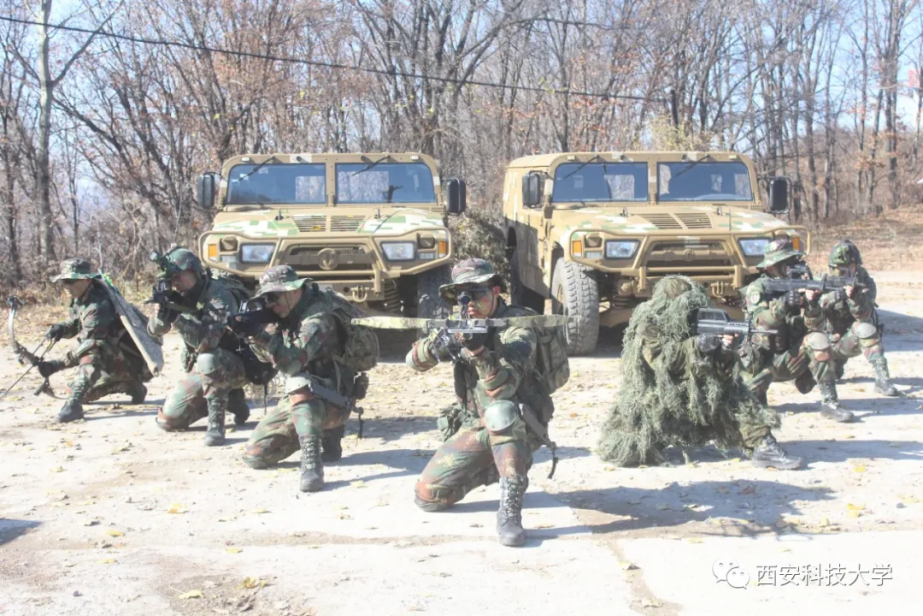 特种兵哥哥、部队美女主持，这5位