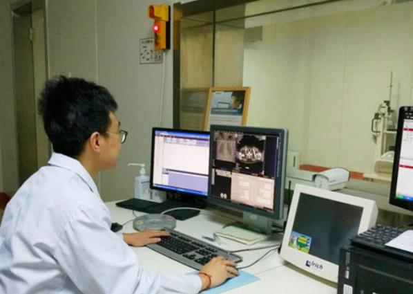 医学专业就业前景排名爆冷，临床医学仅排第四，影像学成黑马专业