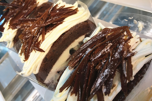 血管堵塞，跟“一酸”吃太多有关，已被世卫组织点名，建议少碰