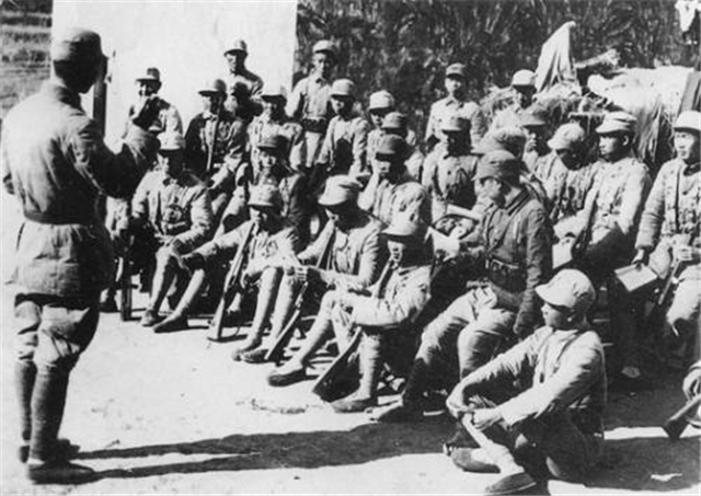 99岁老红军享受正省级医疗待遇，去世后葬礼出现1位政治局委员