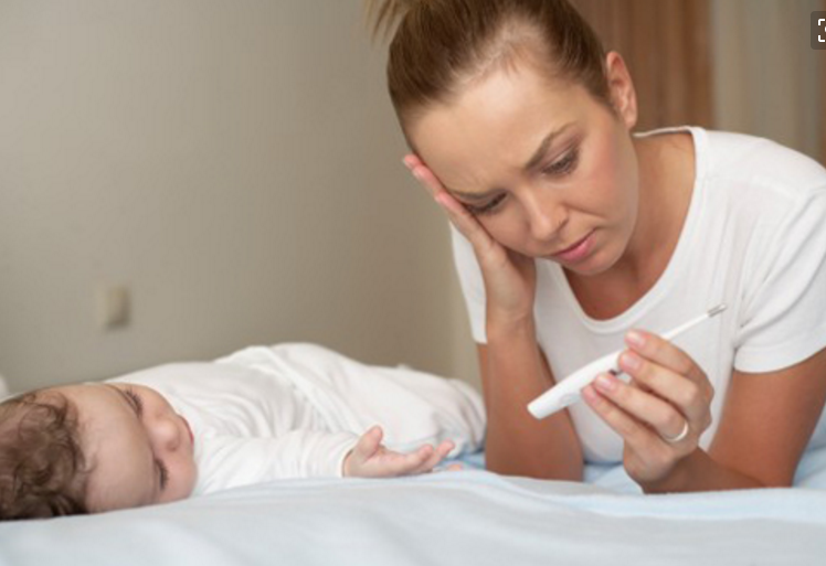 孩子发烧有件事比退烧更重要，2个降温方法见效快，别着急去医院