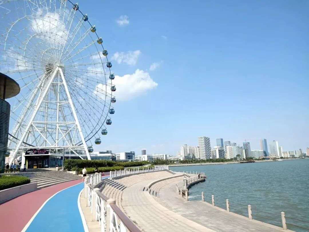 宝藏图书馆、网红食堂、四季如画的超美校园！中国石油大学（华东）等你回家