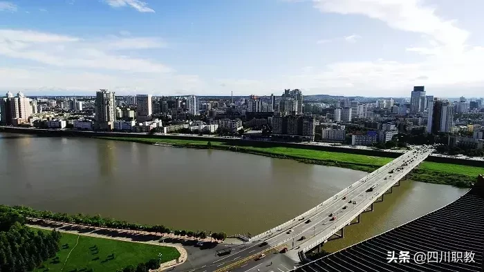 四川这19个地市州都有单招大学，成都最多，绵阳次之