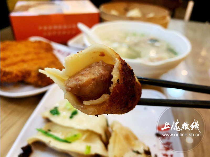 上海人365天疯狂排队的80年老店！人均50块吃一桌，且吃且珍惜