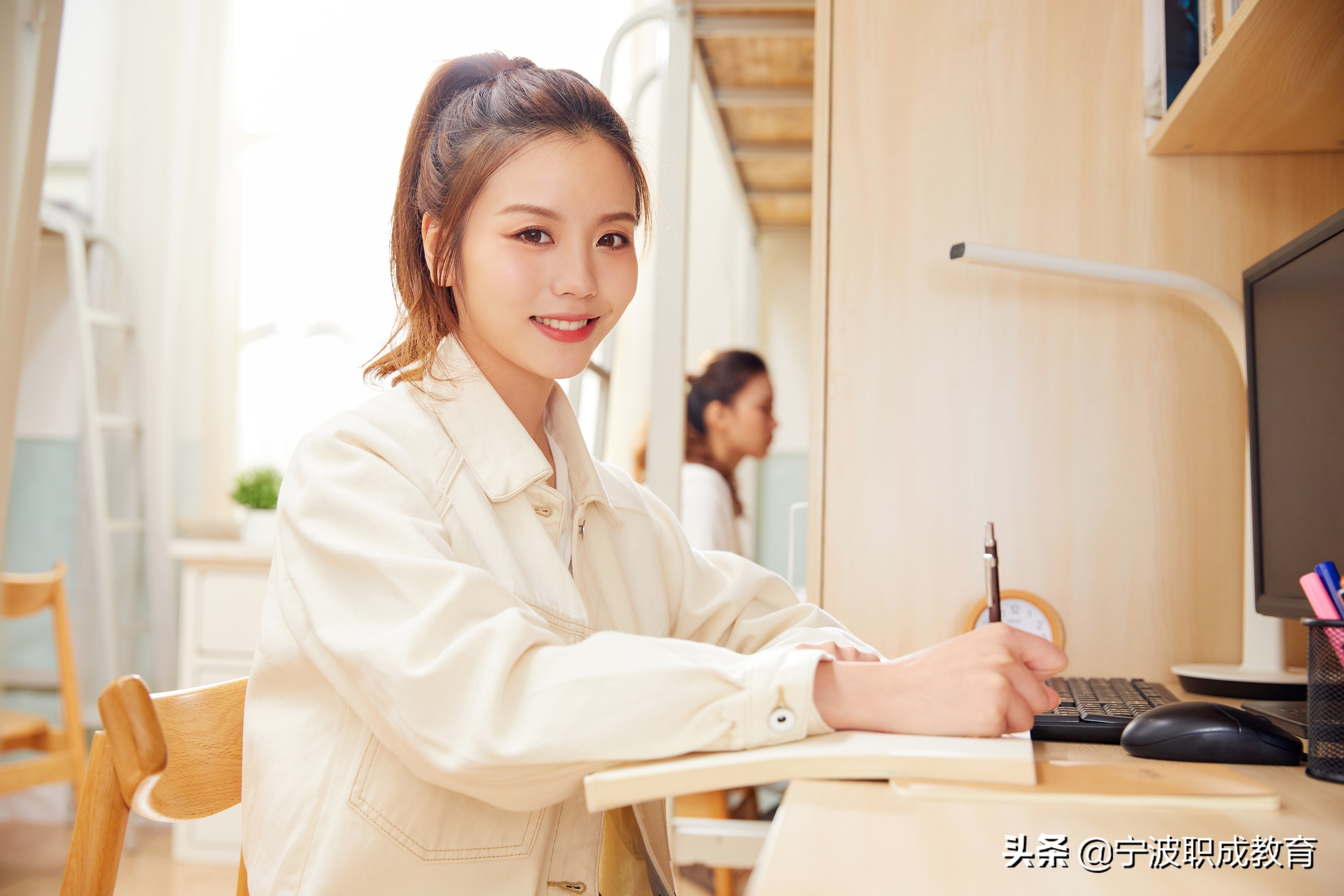 专升本报什么教育机构？宁波成人教育学院需要什么条件？