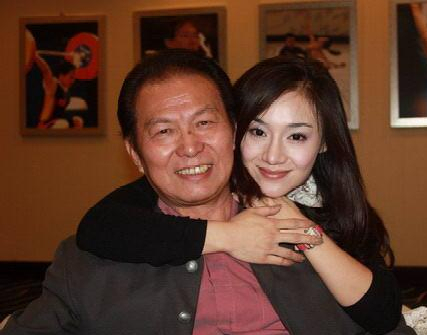 王朔谈睡遍30多位导演的女演员张钰:弱者没人撑腰,只能耍手段