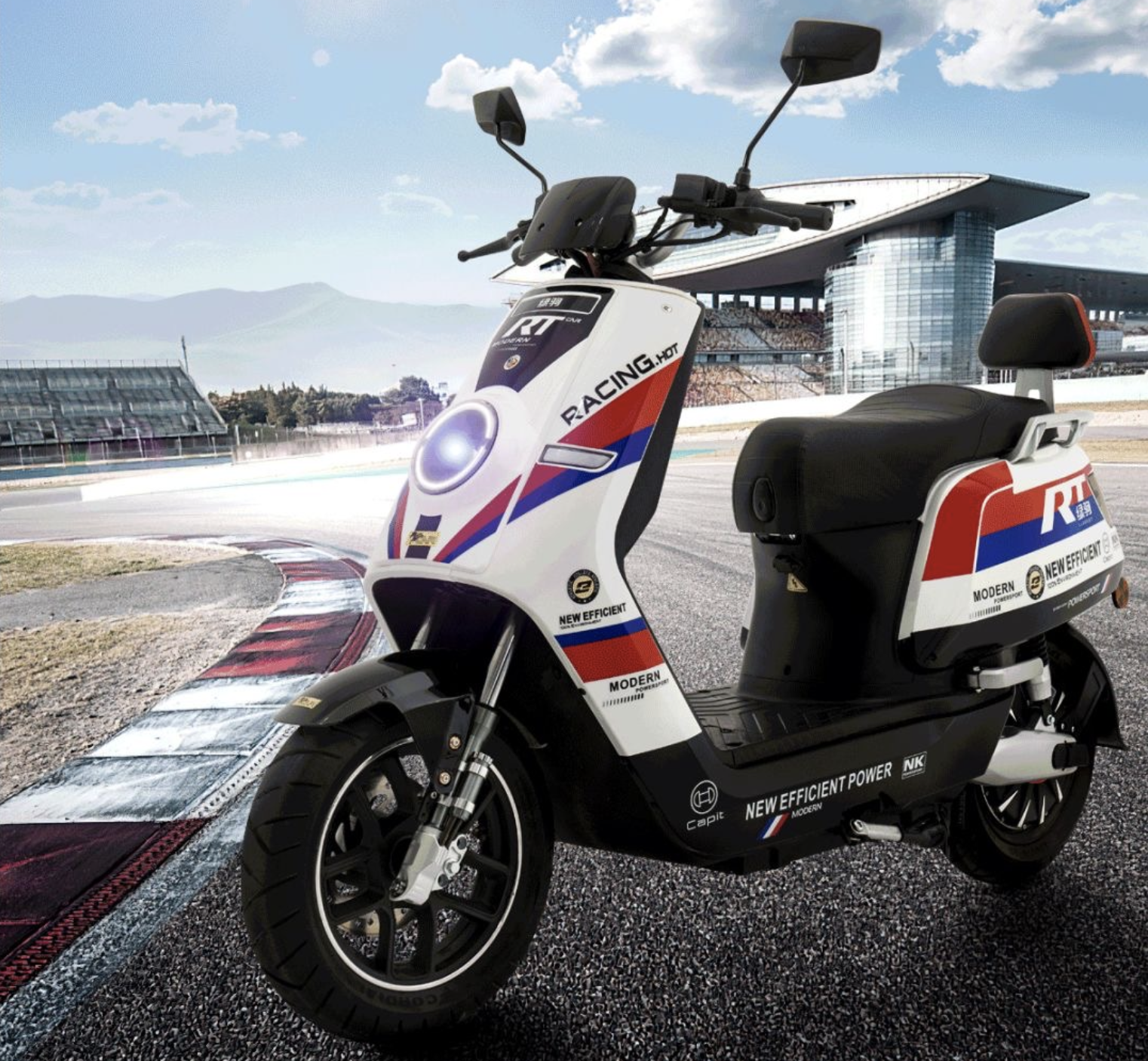 绿驹赛博电摩评测：搭载3800W电机，时速可达76迈，前后双碟刹