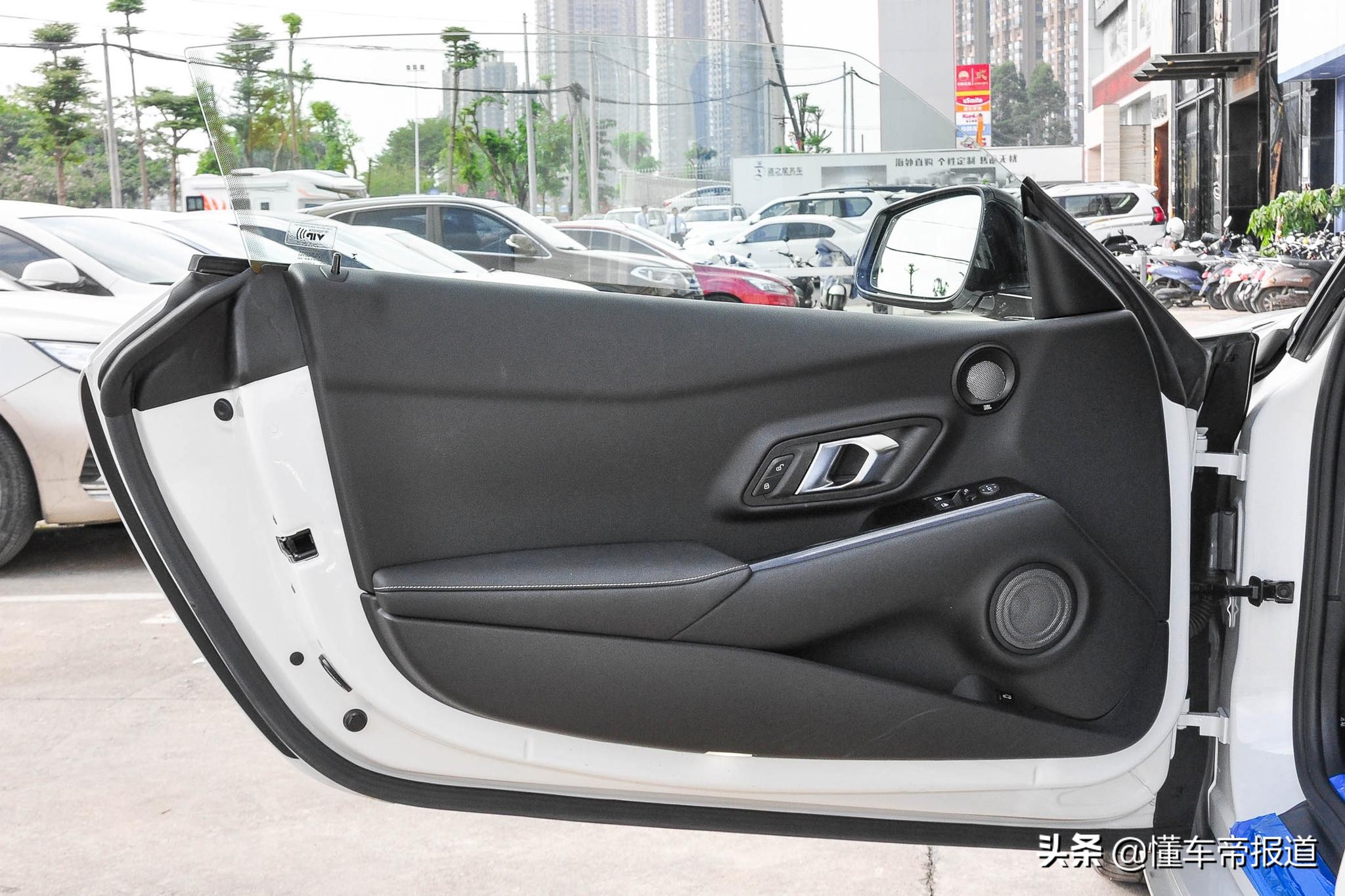 新车｜售49.6万起，丰田Supra上市，“牛魔王”回归
