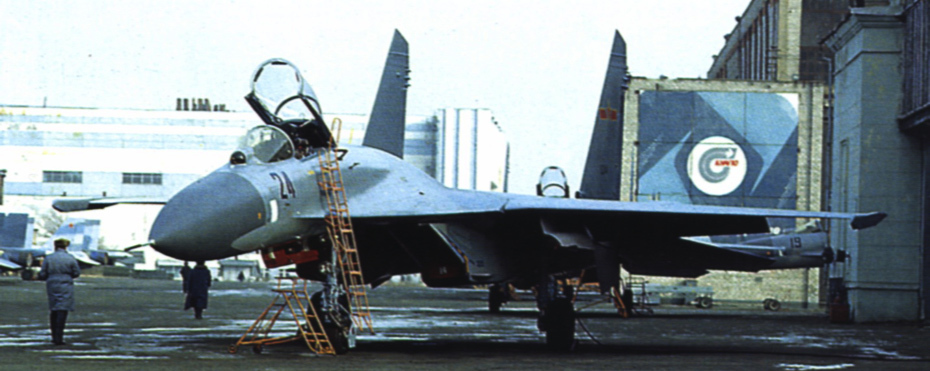 800�ܶ�500�ܣ�����������������ϣ��ж���������ս������Ա�