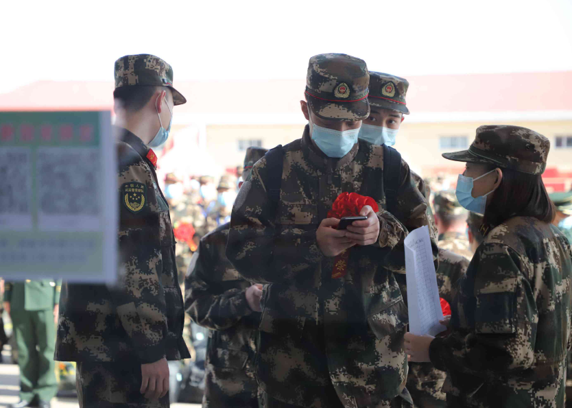 若想在大学期间当兵，掌握不好时机，就要提前想好“这几个问题”