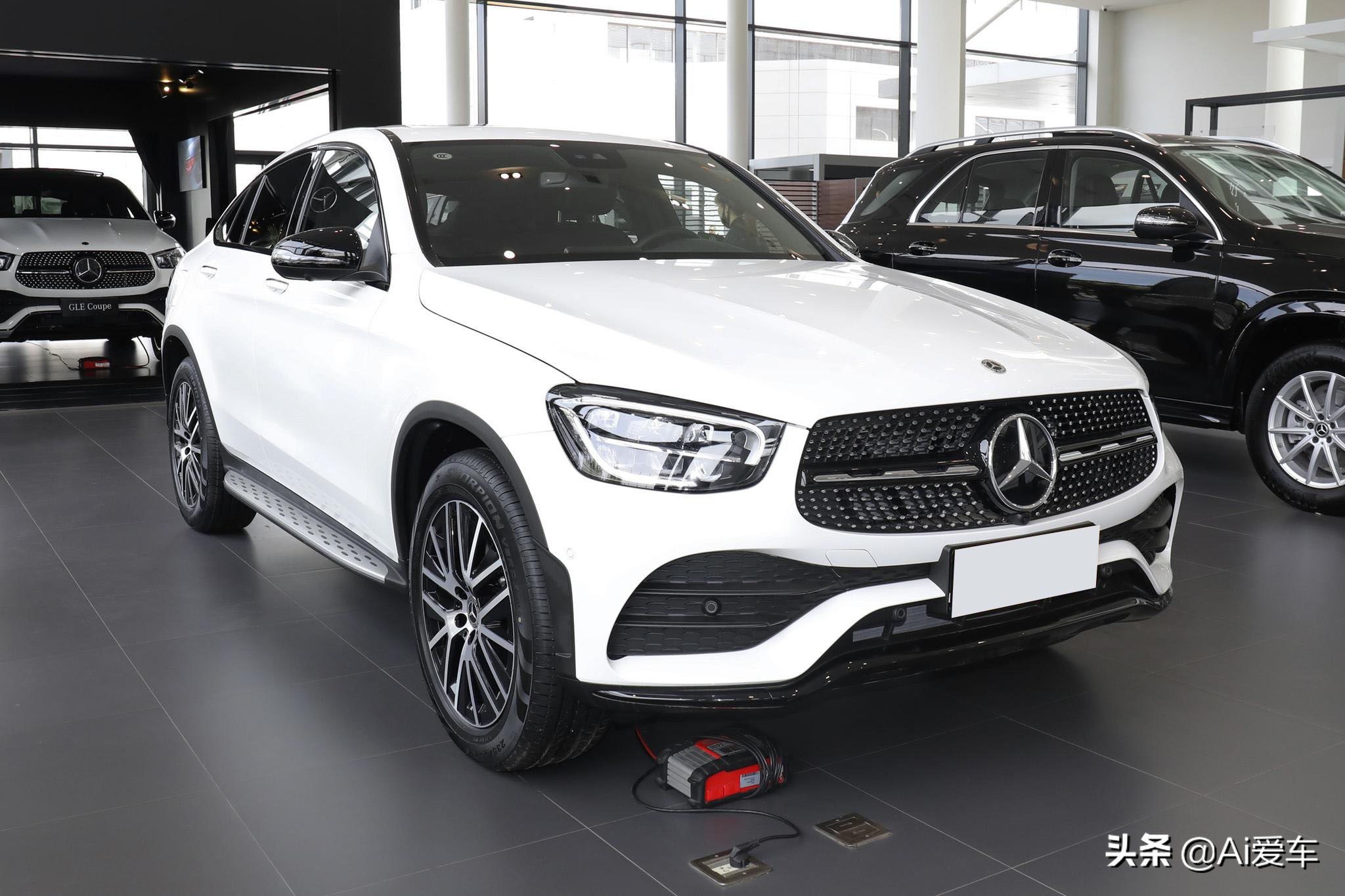 2.0T+258马力，奔驰家进口轿跑SUV,9AT自动带有四驱，奔驰GLC轿跑
