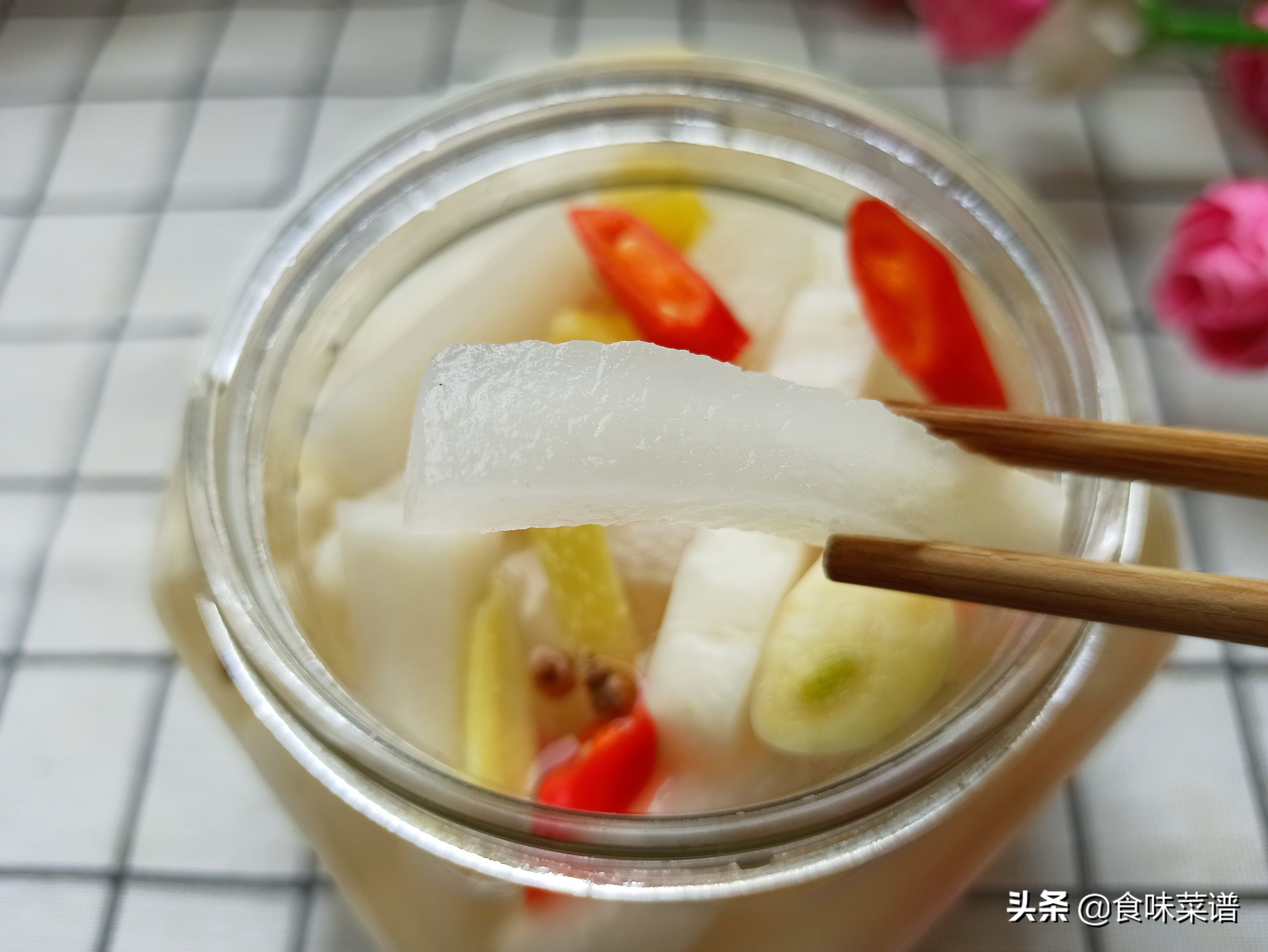 白萝卜腌制方法：如何腌出清脆爽口的美味萝卜丝