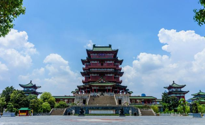 我国公认的三个火炉城市：最高气温超过40度，看看有你的家乡吗