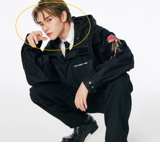 INTO1费加罗首刊发售，终于get到林墨颜值，刘宇像低配版蔡徐坤